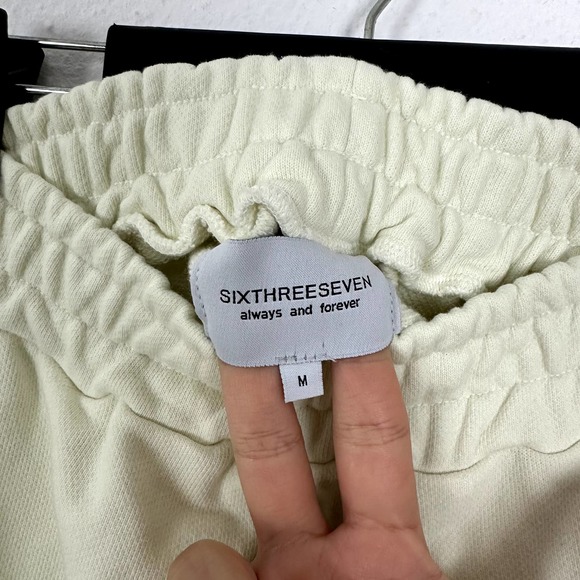 NEW SixThreeSeven The Sweat Shorts in Butter Size M - Picture 5 of 5